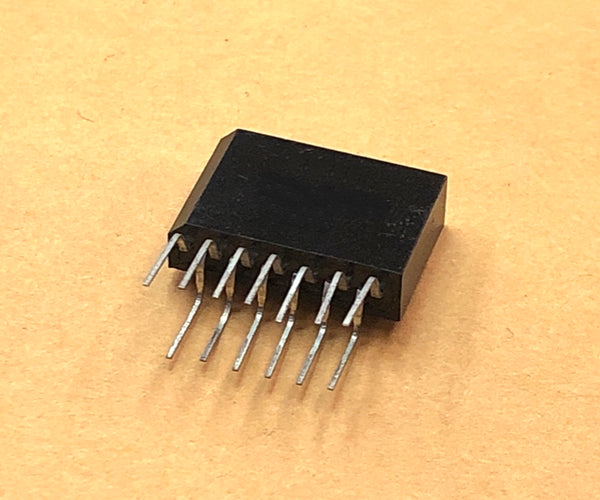 ECG1152, 15V Low Noise Pre-Amplifier IC ~ 13 Pin ZIL (NTE1152)