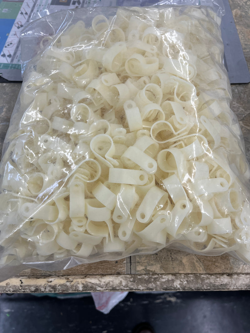 LH-687, Qual 11/16 CABLE CLAMP NAT NYLON 1000 pack