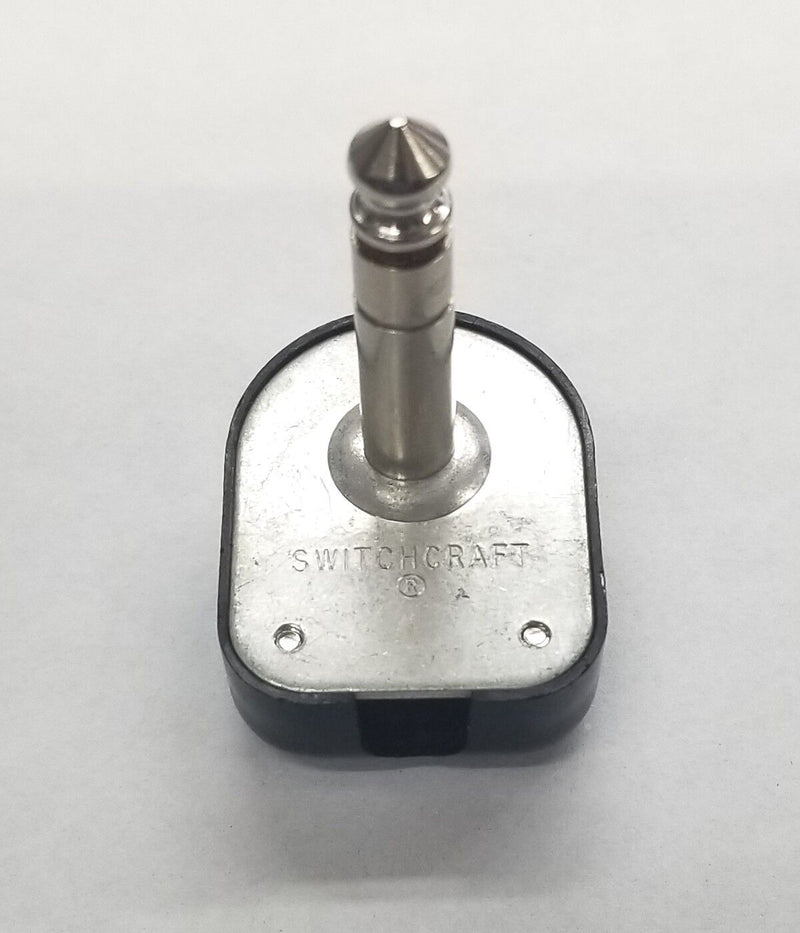 Switchcraft 230, 1/4" Stereo Right Angle Flat Plug 3-Conductor, Screw Terminals