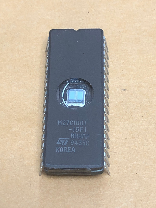 Integrated circuit M27C1001 (27C1001-15D)