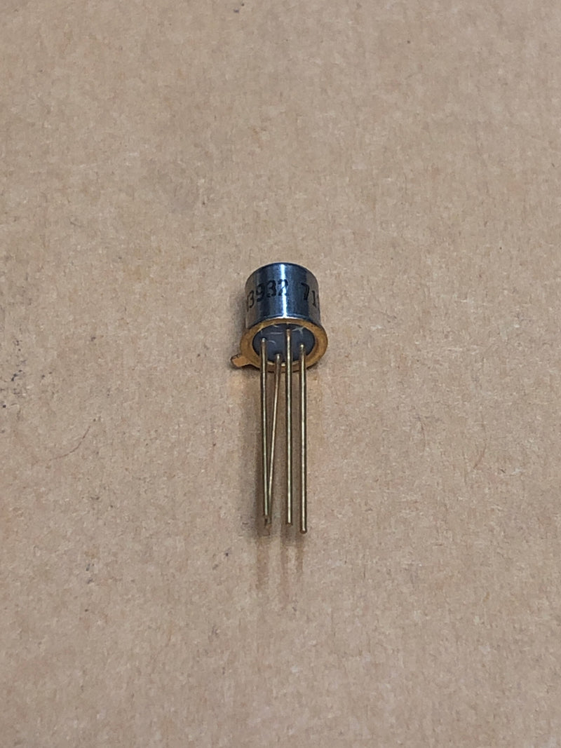 Silicon NPN transistor 2N3932 (316)